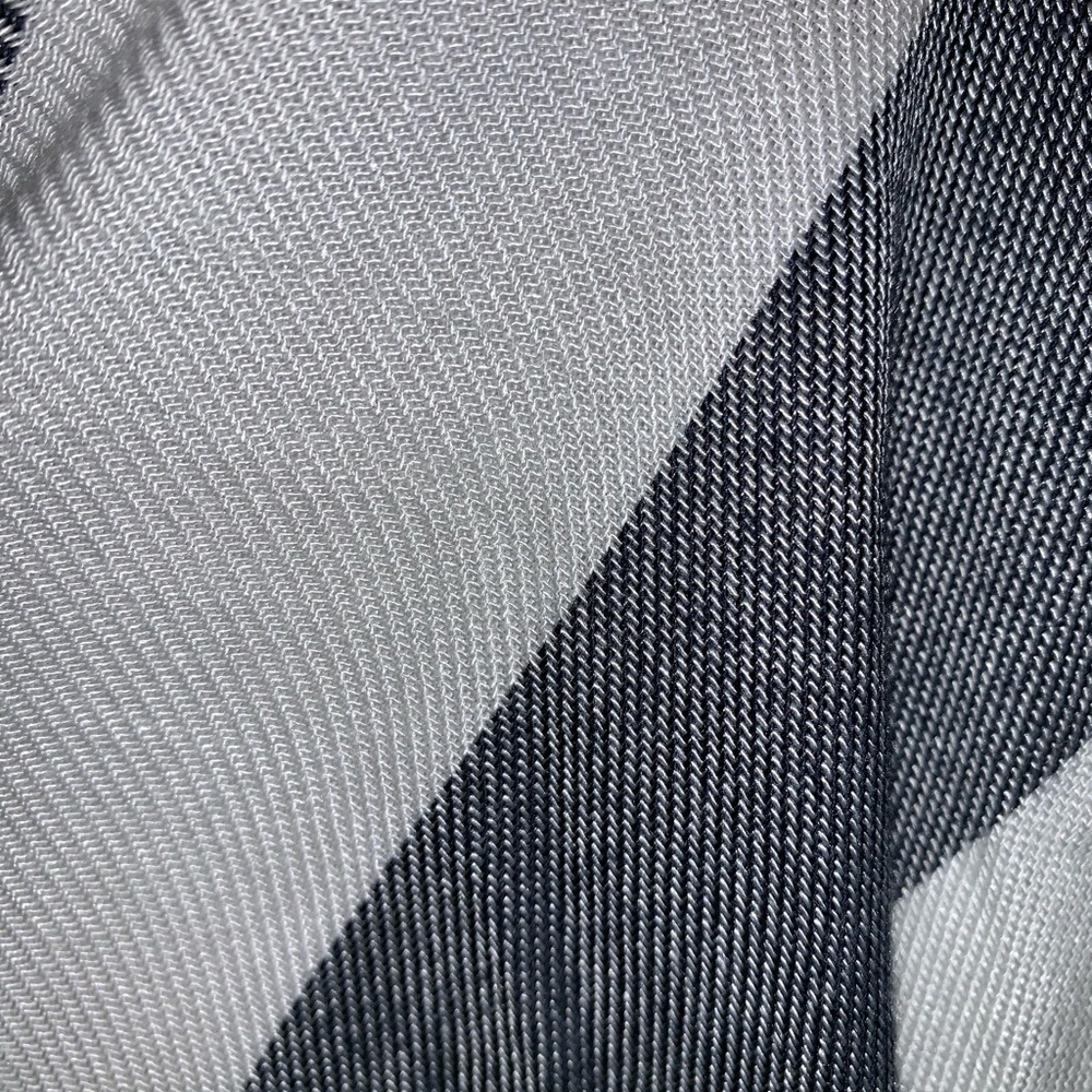 Dress - Picture 5 of 5